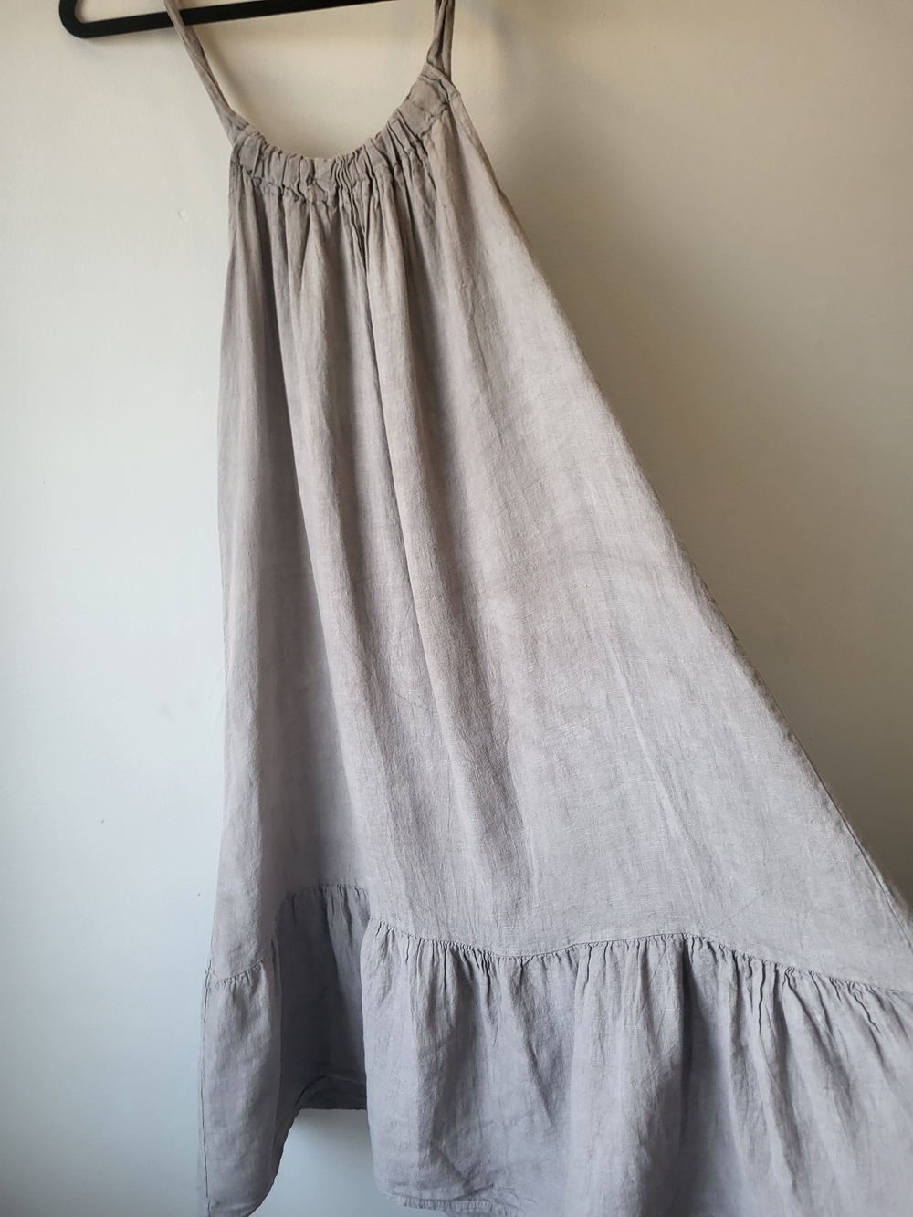 Women's Maxi Dress - Light Taupe Sleeveless Linen-Blend - Picture 3 of 10